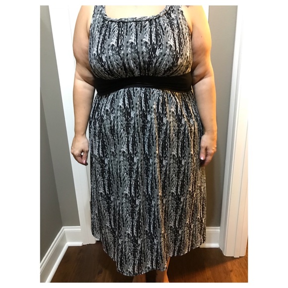 Lane Bryant Dress Size 18 - Picture 4 of 4